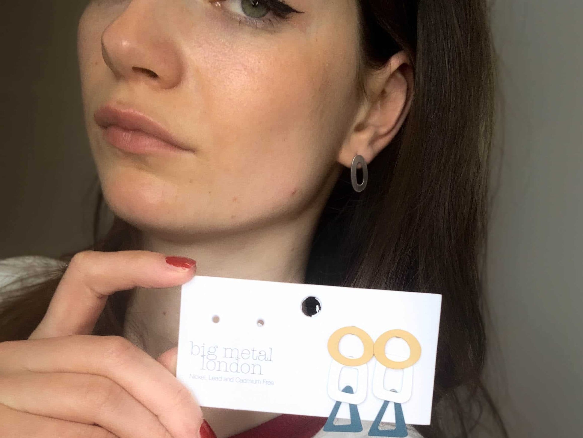 4 Pairs of Geometrical Earrings Felicity Model