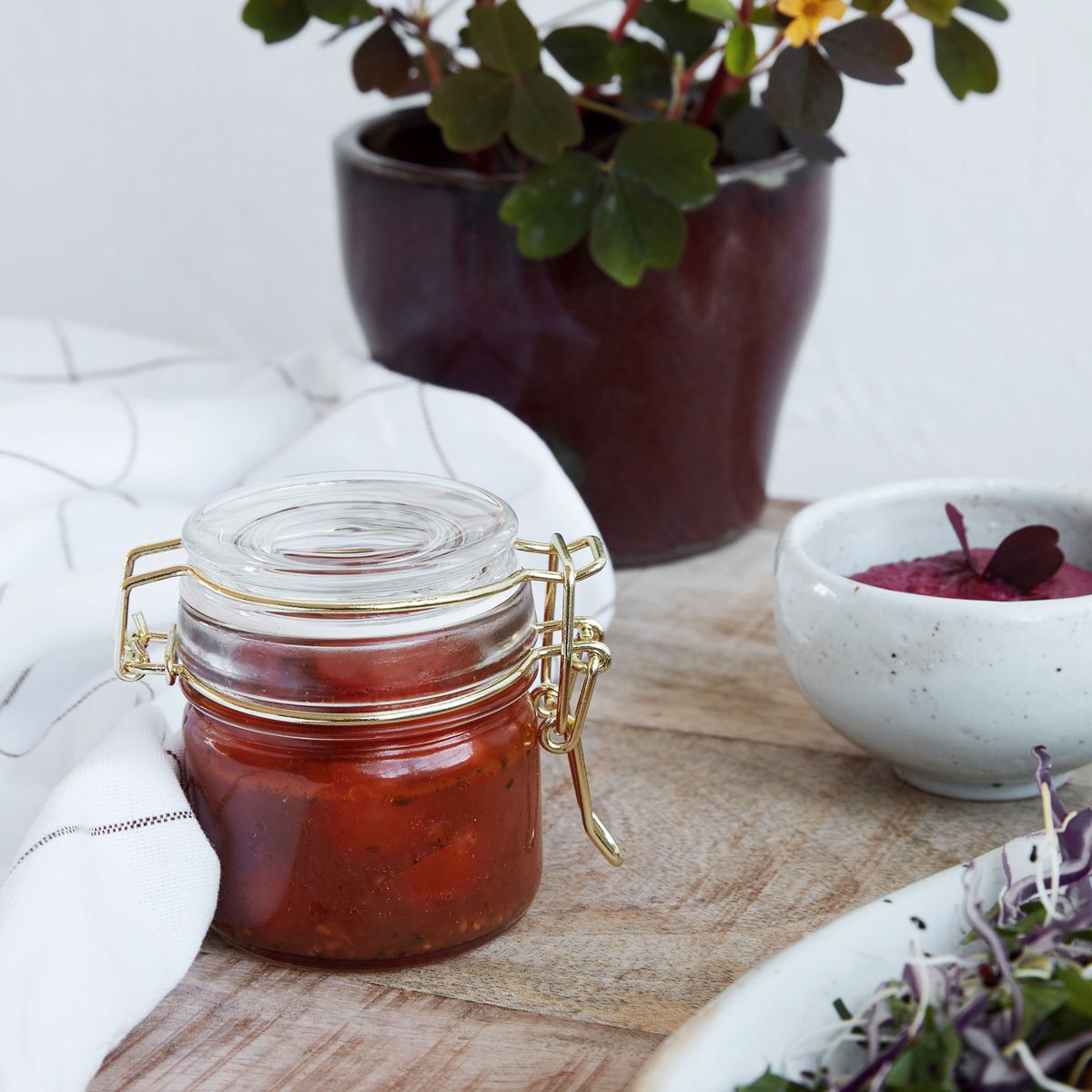 Mini Glass Storage Jar closed