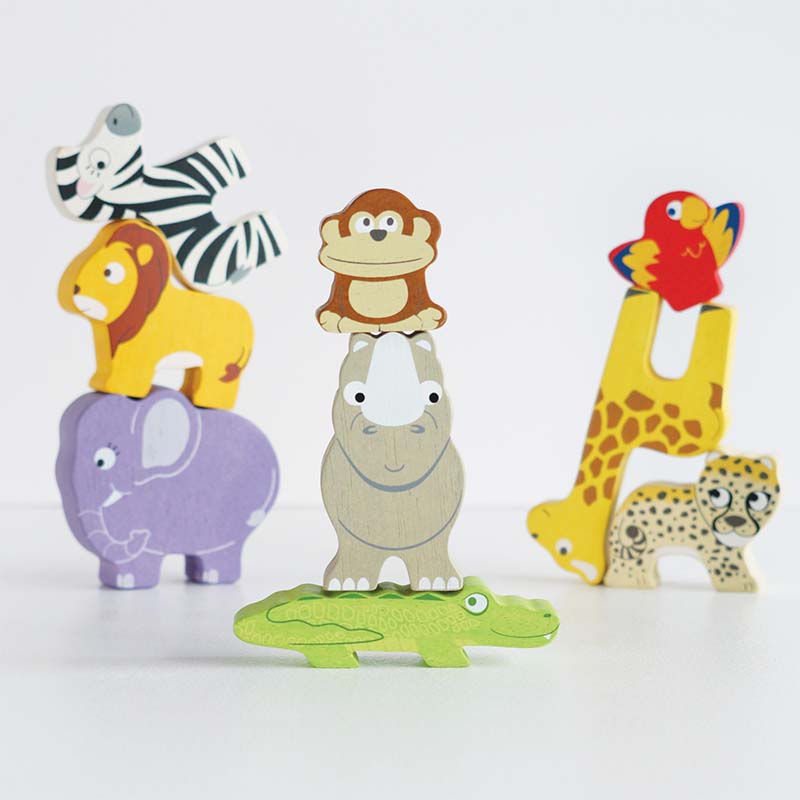 Wooden Africa Stacking Toy with Bag detail