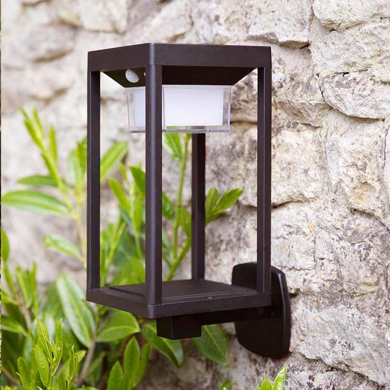 Skye Solar Wall Light in Black