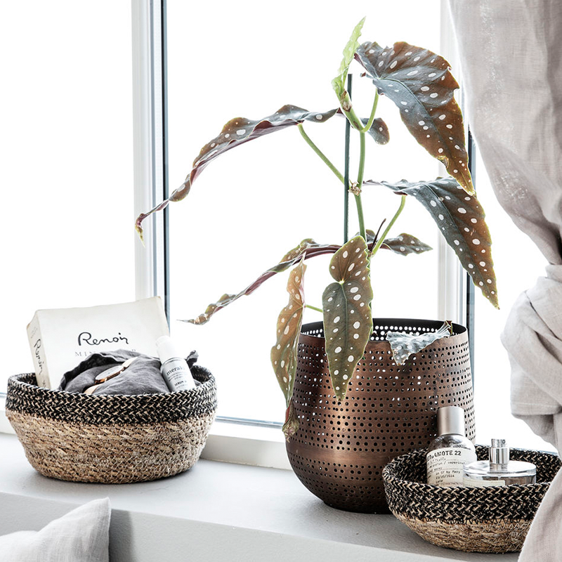 Set of 2 Jute Bread Baskets Natural & Black window